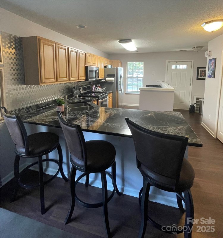 Property image 5 of 9606 Jack Russell Court in Hunter Downs, Charlotte, NC 28269