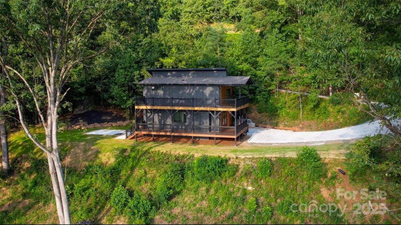 Property image 5 at 324 Blake Drive, Canton, NC 28716