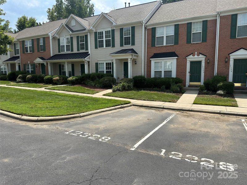 Property image 3 at 12328 Jessica Place, Charlotte, NC 28269