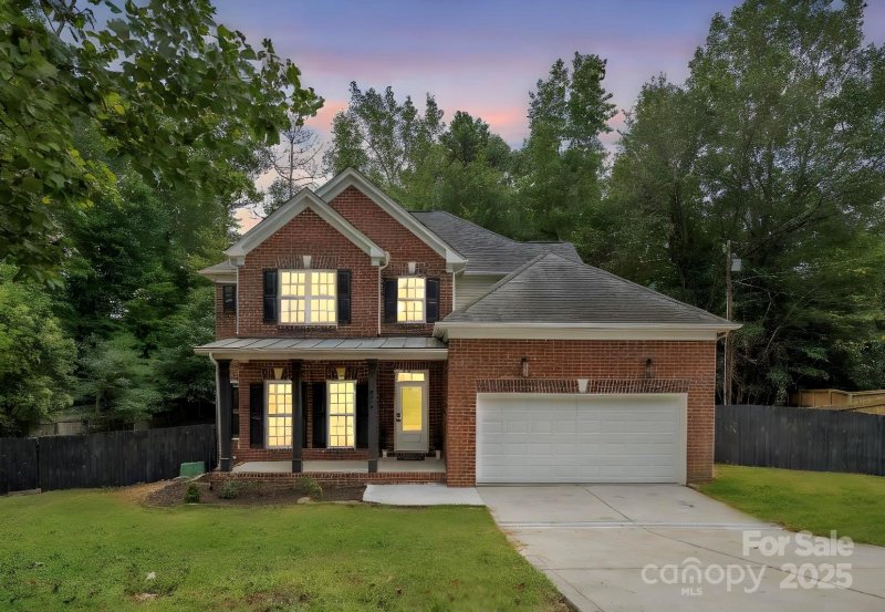 Sardis Beverly Park, Charlotte Community