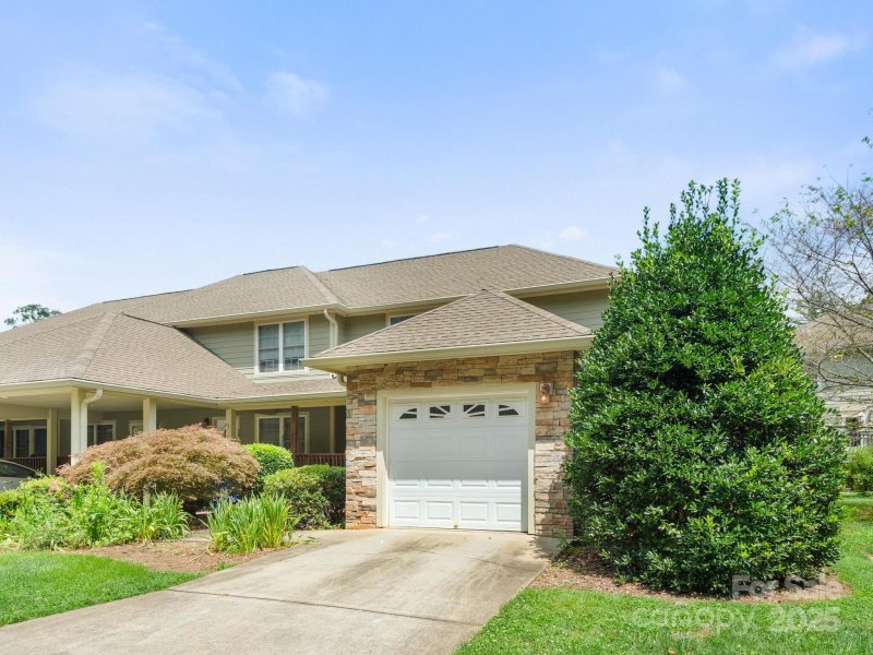 Property image 2 of 30 Douglas Fir Avenue in Lake Julian Trails, Arden, NC 28704