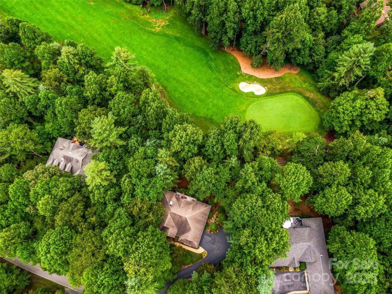 Property image 4 of 157 Chattooga Run in Champion Hills, Hendersonville, NC 28739