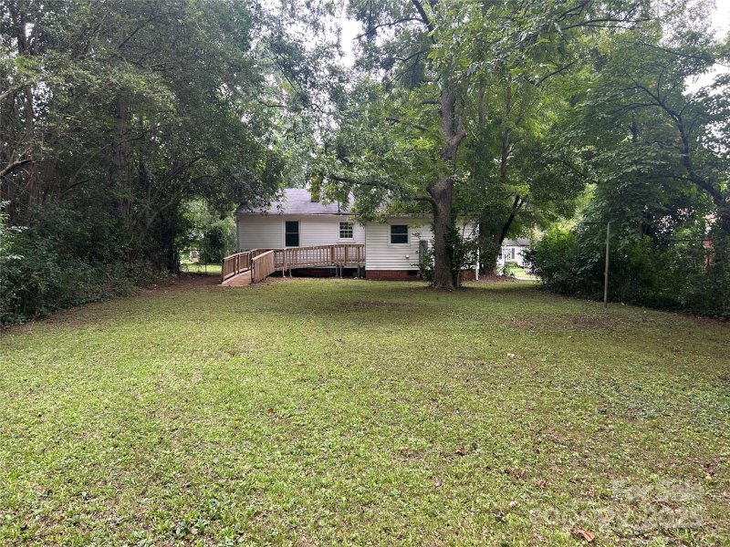 Property image 3 at 1004 Druid Circle, Charlotte, NC 28206