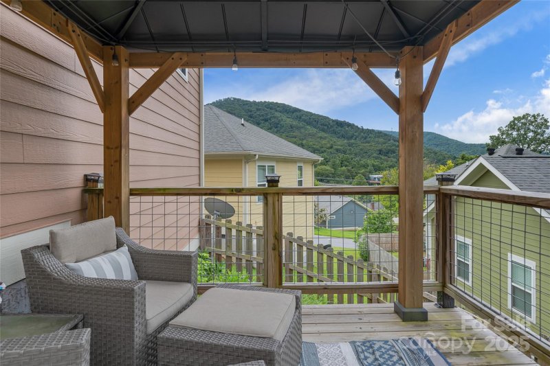 Property image 5 at 14 Byrdcliffe Lane, Asheville, NC 28805