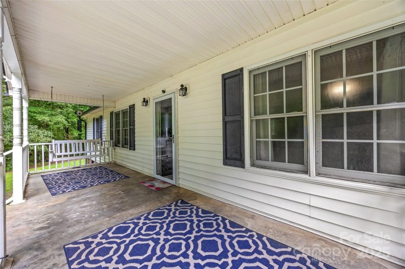 Property image 2 of 472 Pineland Court in Pineland, Catawba, SC 29704