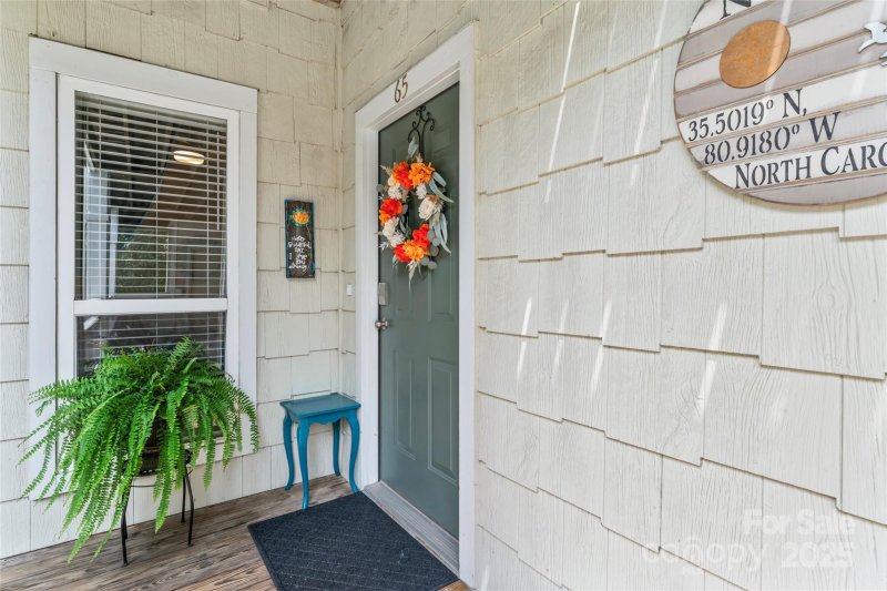 Property image 5 of 18840 Nautical Drive in Admirals Quarters, Cornelius, NC 28031