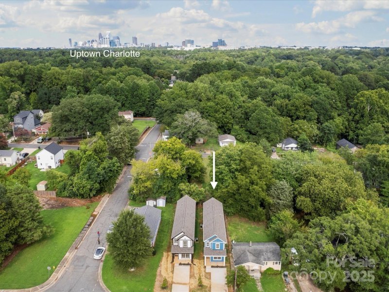 Property image 2 of 3107 Amay James Avenue in Reid Park, Charlotte, NC 28208