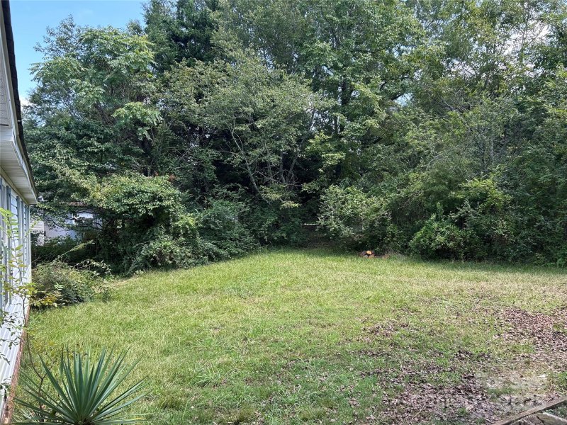 Property image 3 at 120 Castle Court, Kings Mountain, NC 28086