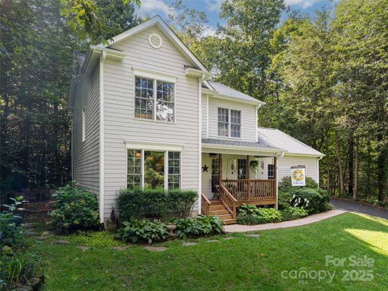 Property image 2 of 5 Muirfield Circle in Muirfield, Arden, NC 28704