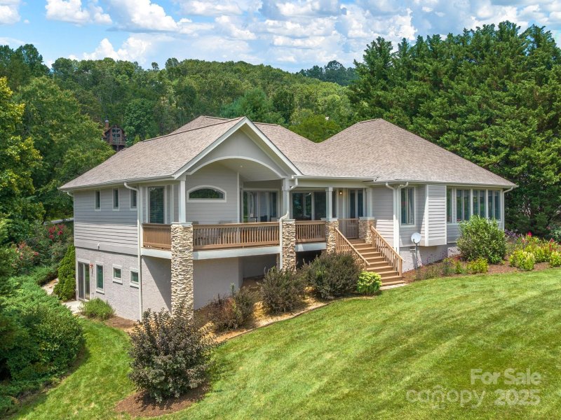 Property image 3 of 24 High Meadow Drive in Reems Creek Golf Community, Weaverville, NC 28787