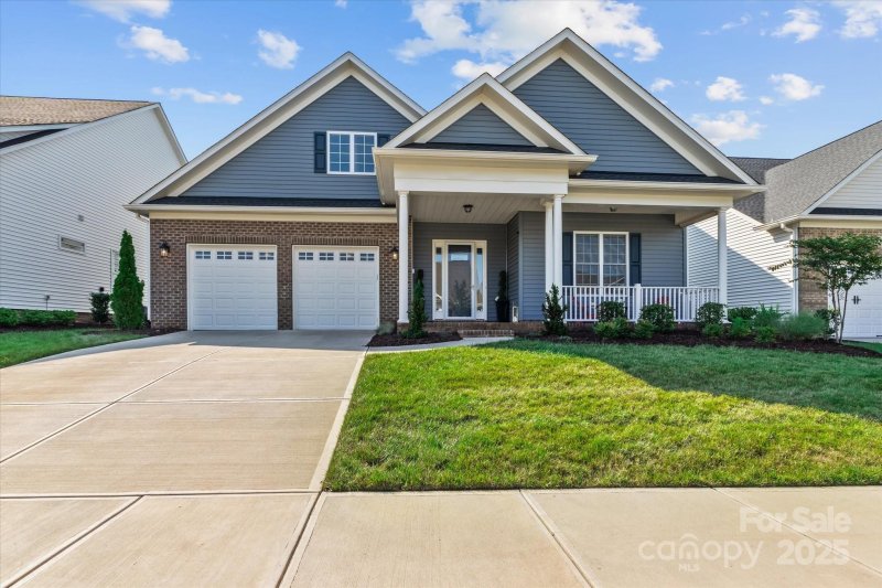 Property image 2 of 14108 Cameryn Elise Drive in Baileys Glen, Cornelius, NC 28031