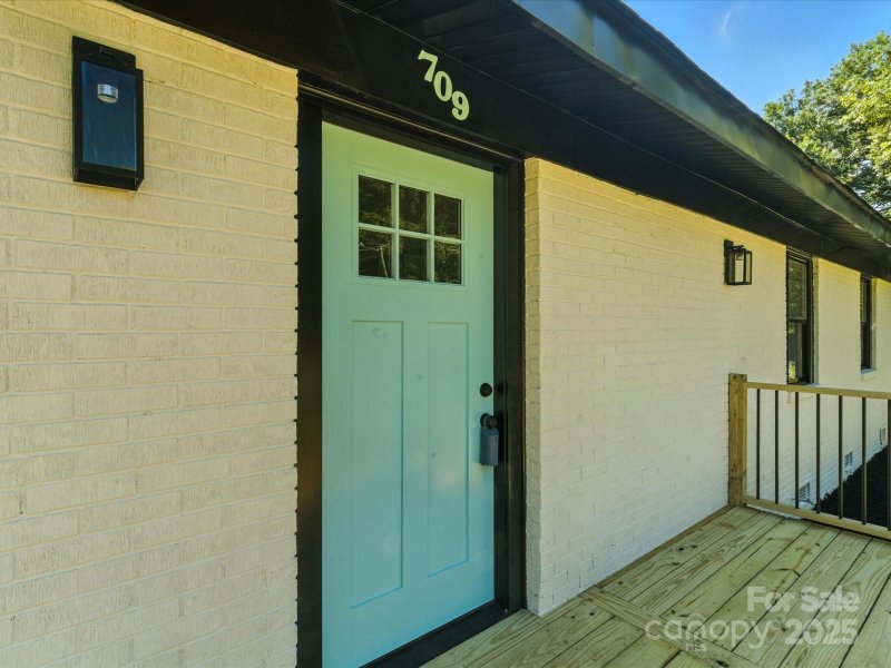 Property image 3 at 709 Claremont Road, Charlotte, NC 28214