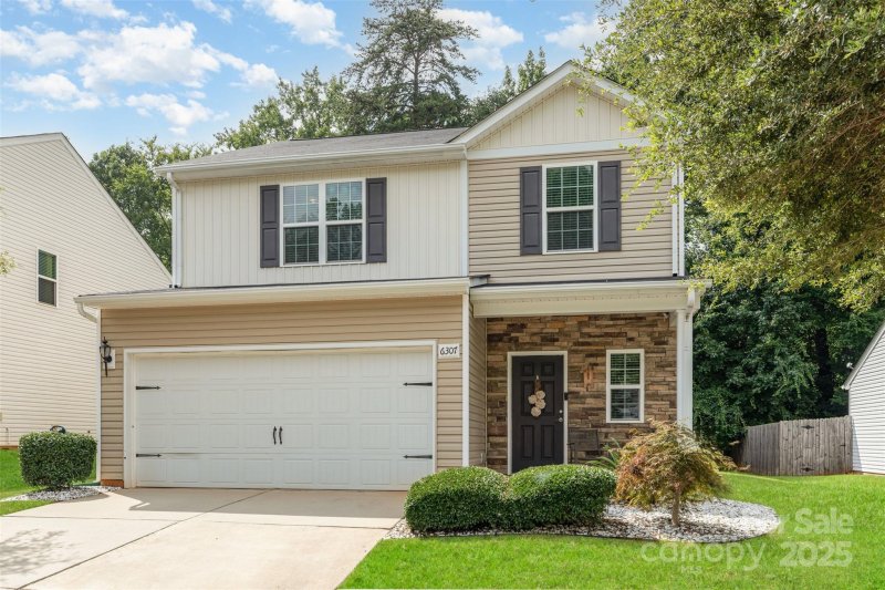 Doby Springs, Charlotte Community