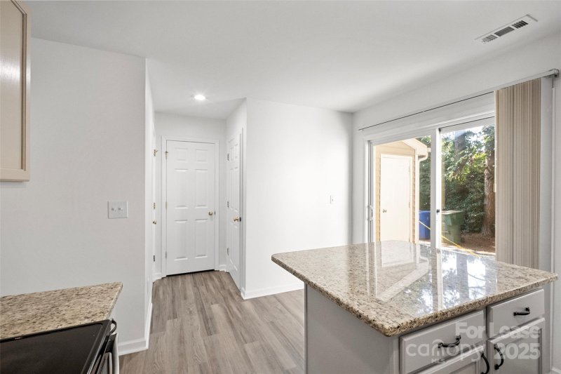 Property image 5 at 142 Mangum Circle, Mooresville, NC 28117