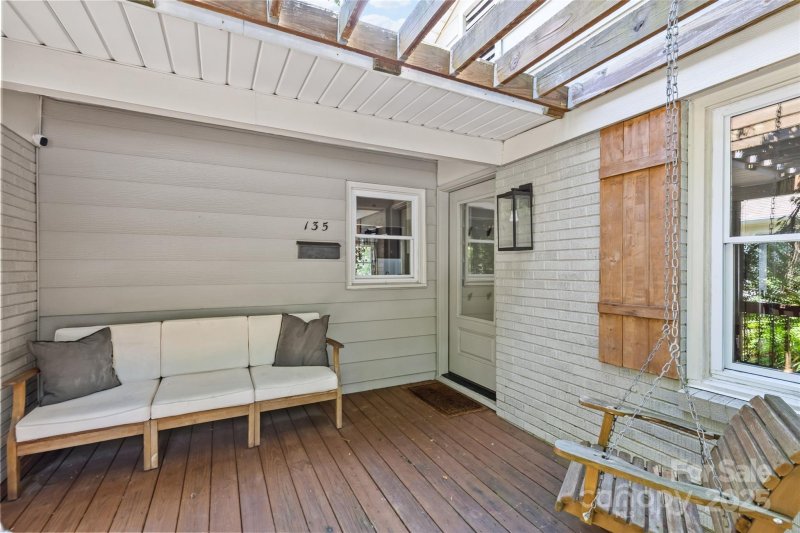 Property image 4 at 135 Wyanoke Avenue, Charlotte, NC 28205