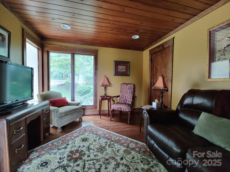 Property image 5 of 545 Summit Road in Melrose Mtn, Tryon, NC 28782