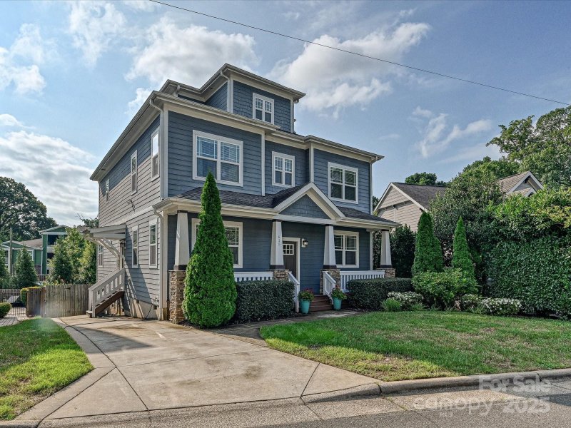 Property image 2 at 615 Welker Street, Charlotte, NC 28204