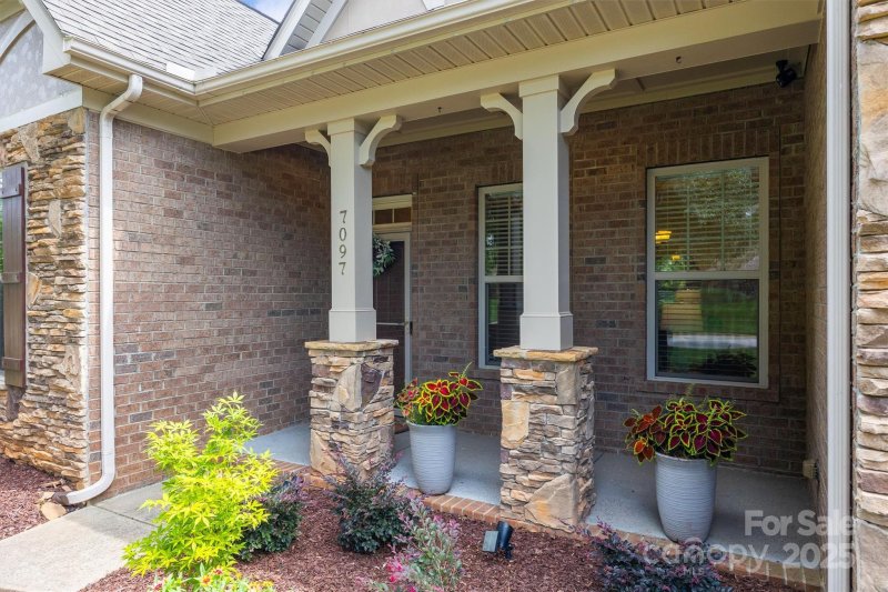 Property image 2 of 7097 Brookstone Lane in Barber Rock, Fort Mill, SC 29707