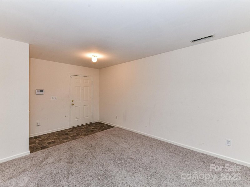 Property image 4 at 1705 Ledson Court, Charlotte, NC 28214