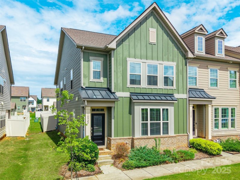 Property image 2 of 10922 Zac Hill Road in Westbranch, Davidson, NC 28036