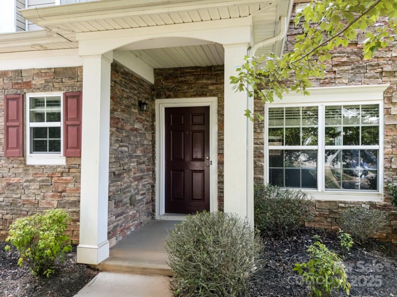 Property image 2 at 9607 Seamill Road, Charlotte, NC 28278