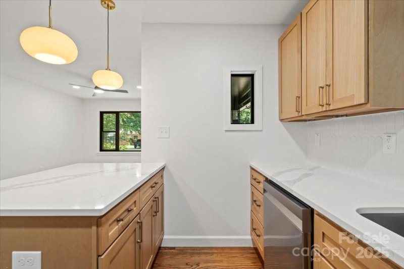 Property image 3 of 2430 Dora Drive in Milton Park, Charlotte, NC 28215