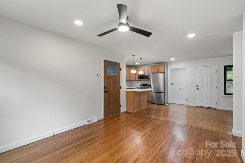 Property image 5 of 2430 Dora Drive in Milton Park, Charlotte, NC 28215