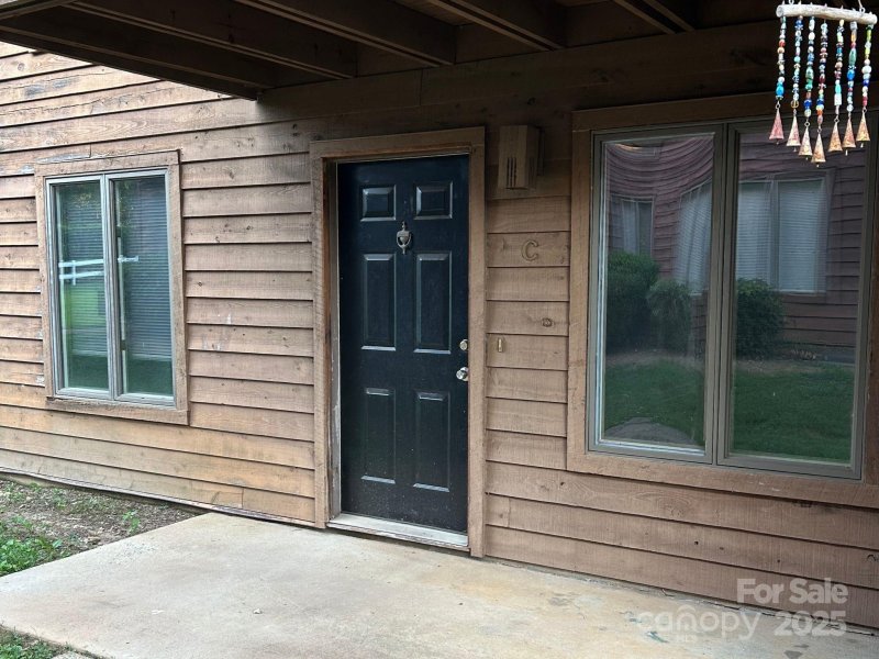 Property image 2 at 1831 J Julian Lane, Charlotte, NC 28208