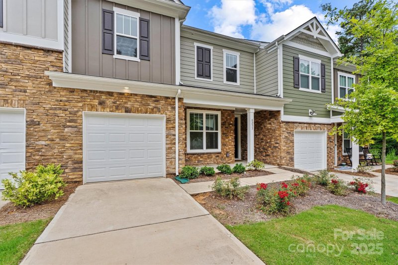 Property image 2 of 8233 Merryvale Lane in Redwood Rookery at The Vineyards, Charlotte, NC 28214