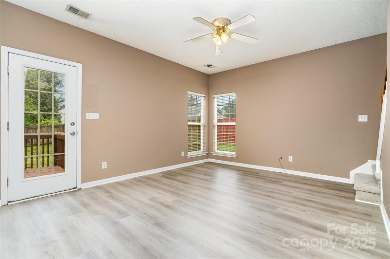 Property image 5 of 210 Devon Forest Drive in Tall Oaks, Mooresville, NC 28115