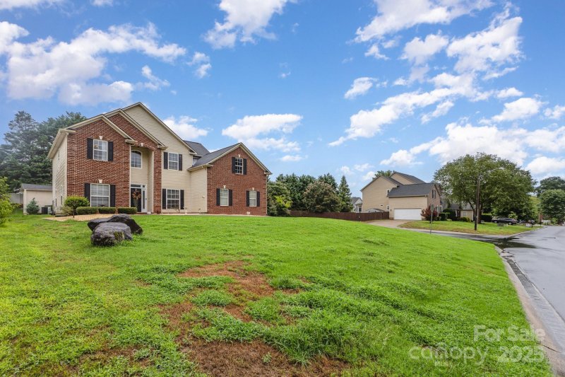 Property image 3 of 4803 Chesney Street in Covington, Concord, NC 28027