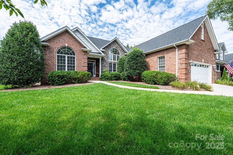 Lawsons Creek, Hickory Community