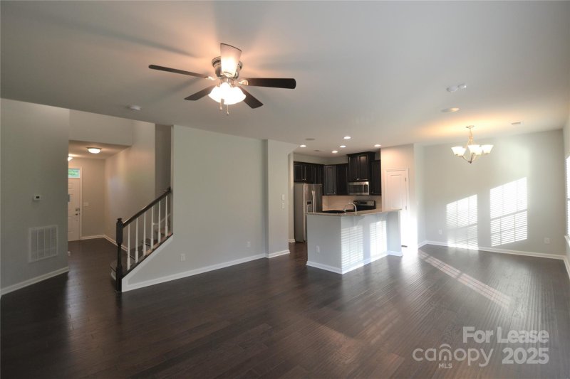 Property image 3 at 1606 Fleetwood Drive, Charlotte, NC 28208