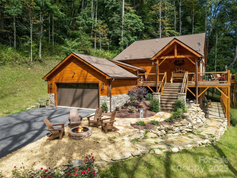 Property image 3 of 85 Iga Trail in Smoky Mountain Retreat at Eagles Nest, Maggie Valley, NC 28751