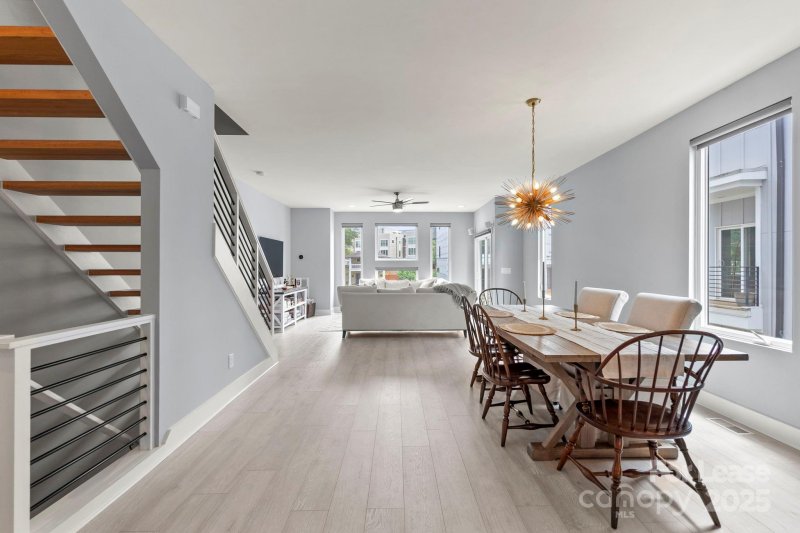 Property image 5 at 208 Walnut Avenue, Charlotte, NC 28208