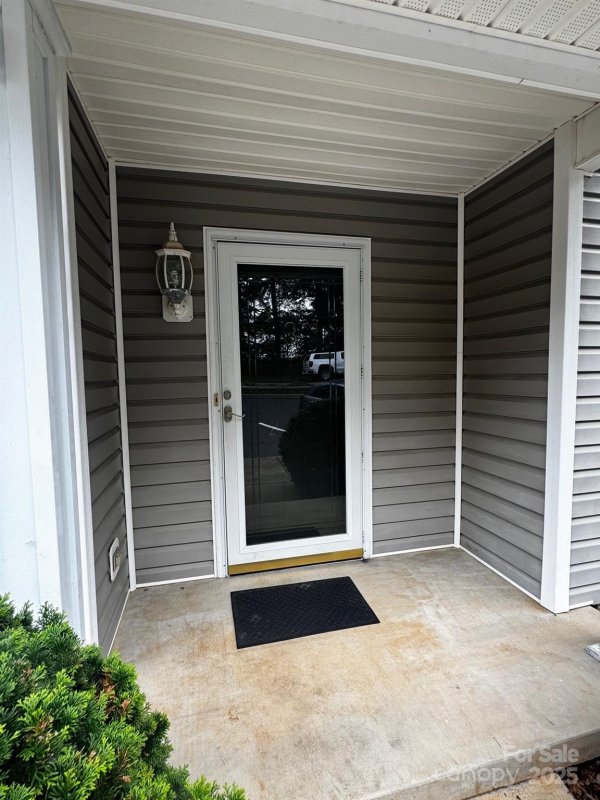 Property image 2 of 2617 White Oak Ct Extension in White Oak Manor, Claremont, NC 28610