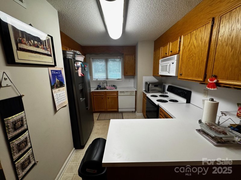 Property image 4 of 2617 White Oak Ct Extension in White Oak Manor, Claremont, NC 28610