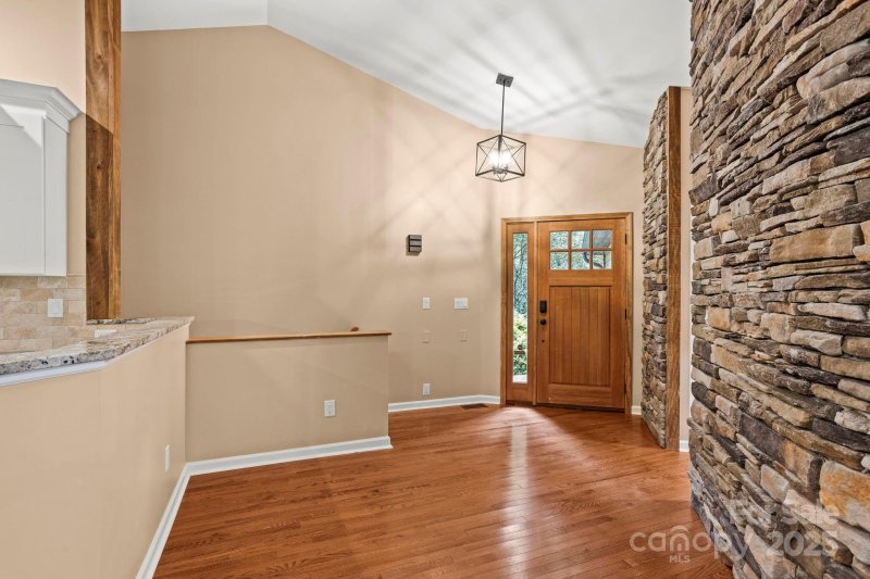 Property image 5 of 35 Mountain Lake Drive in Flat Rock Lakes, Hendersonville, NC 28739