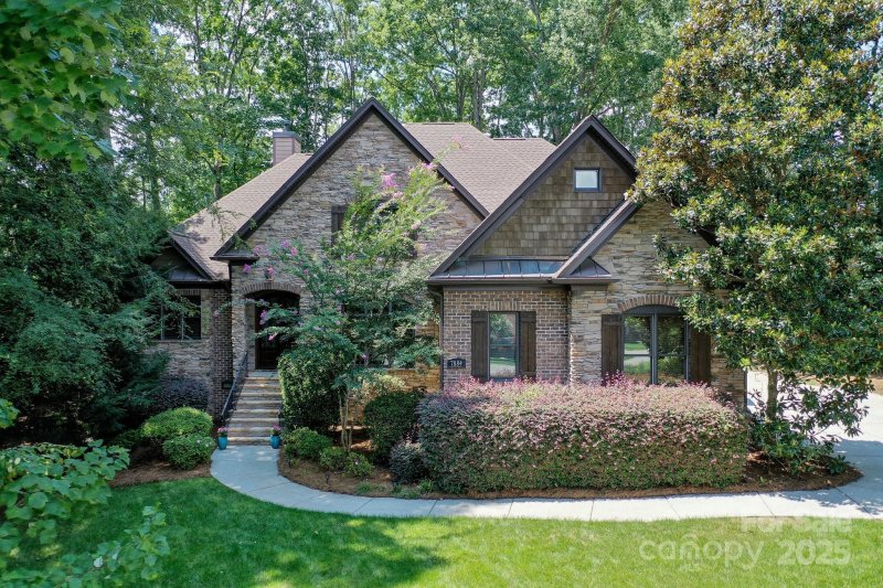 Property image 2 of 7884 Oak Haven Lane in Treetops At Cowans Ford, Stanley, NC 28164