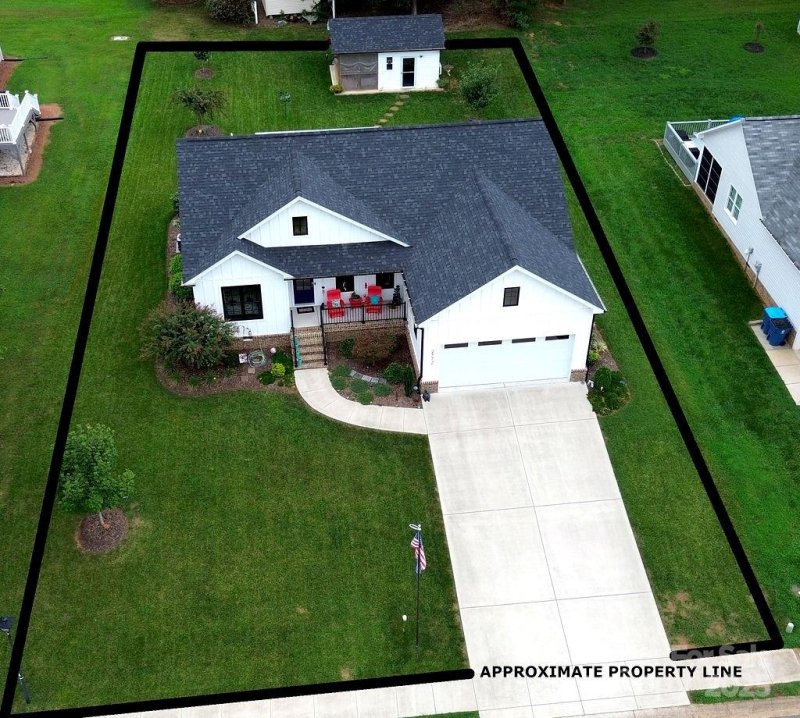 Property image 4 at 2772 Emperor Street, Claremont, NC 28610