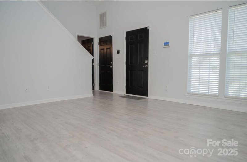 Property image 4 of 105 S Tanninger Road in Runnymeade, Mount Holly, NC 28120