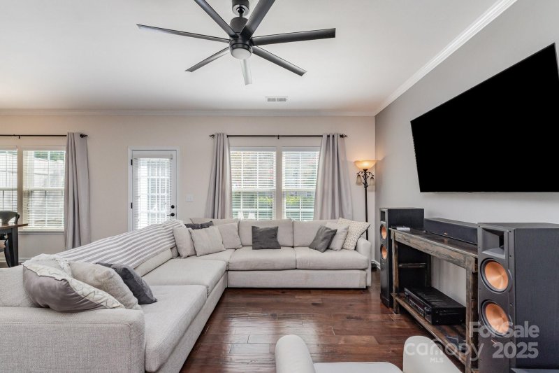 Property image 5 of 7238 Gallery Pointe Lane in Highland Creek, Charlotte, NC 28269