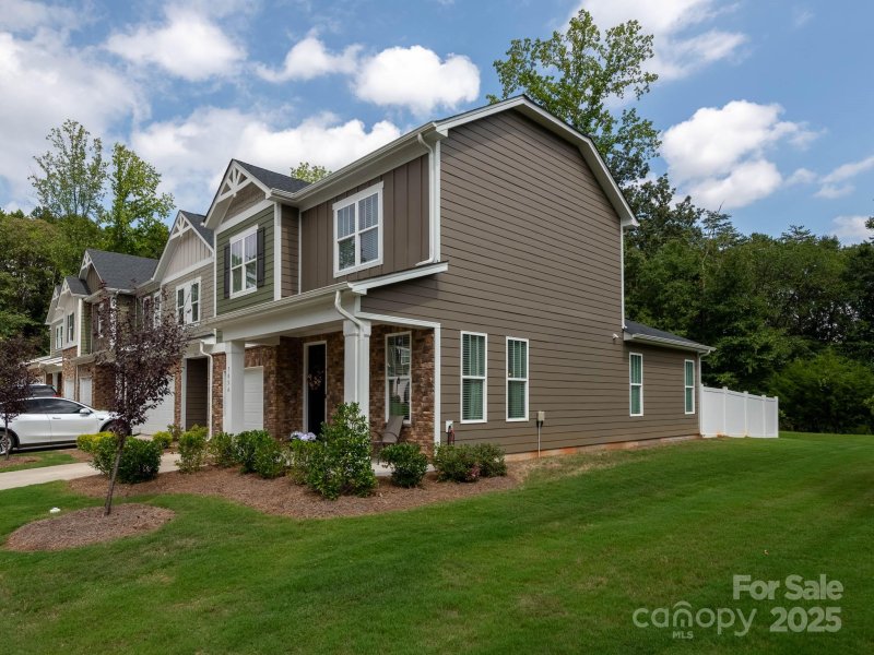 Property image 3 of 7054 Heron Rookery Way in Redwood Rookery at The Vineyards, Charlotte, NC 28214