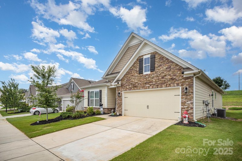 Property image 3 of 422 Secretariat Drive in The Farm at Ingleside, Iron Station, NC 28080