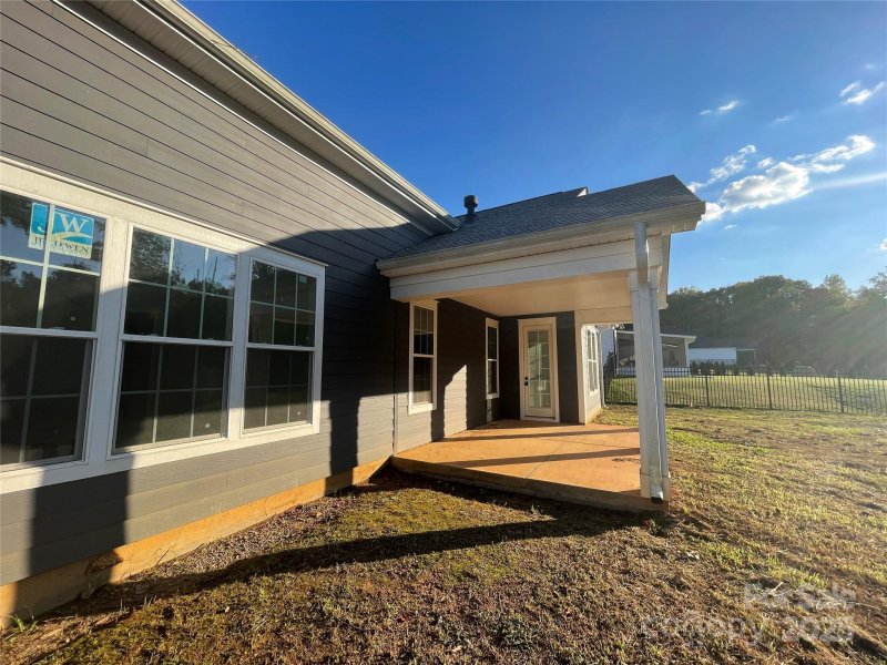 Property image 4 of 118 Still Creek Drive in Creekstone, Mooresville, NC 28115