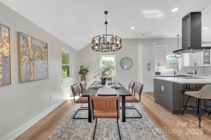 Property image 5 of 3942 Mcmillan Street in Plaza Forest, Charlotte, NC 28205