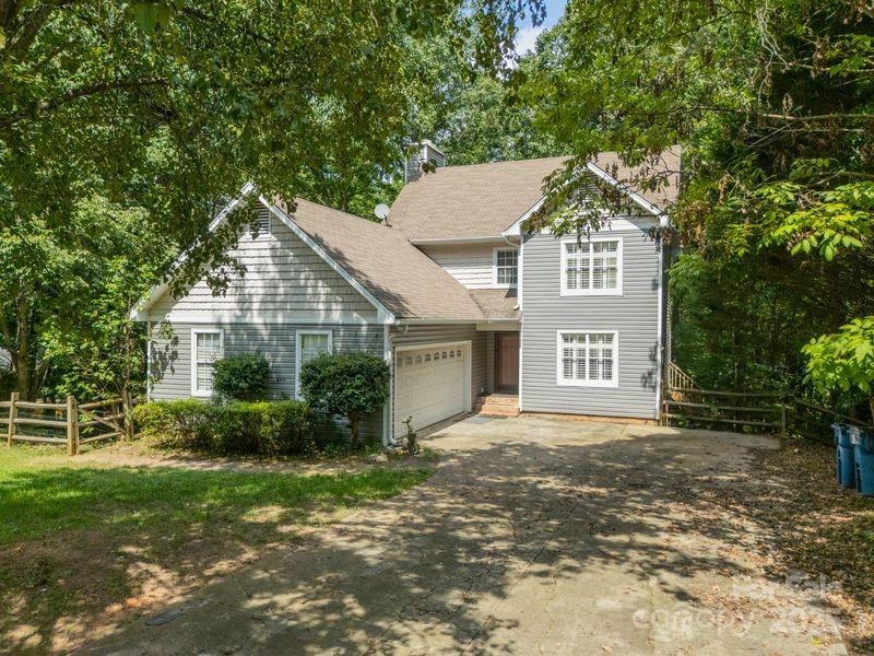 Property image 3 of 10223 Rockwood Road in Cabarrus Woods, Charlotte, NC 28215