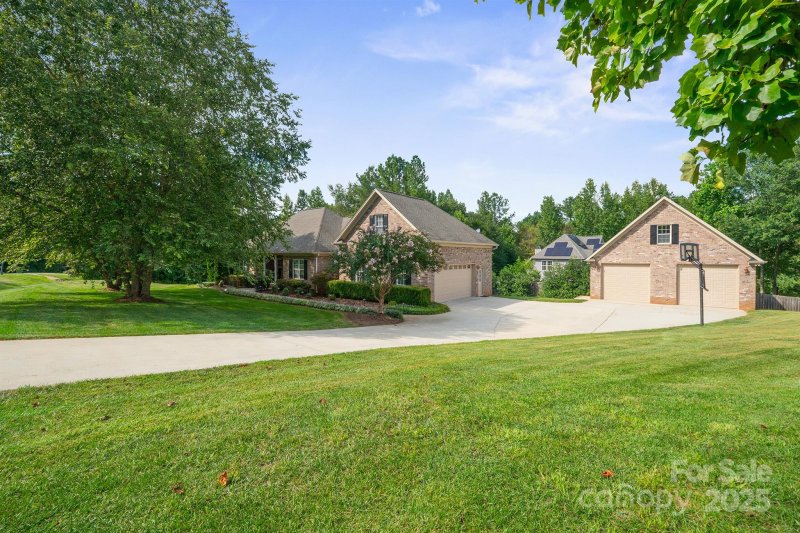 Stockbridge Estates, Mount Holly Community