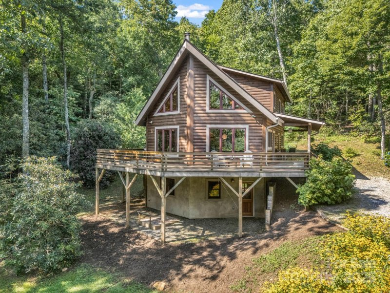 Property image 3 of 312 High Rock Acres Drive in High Rock Acres, Black Mountain, NC 28711