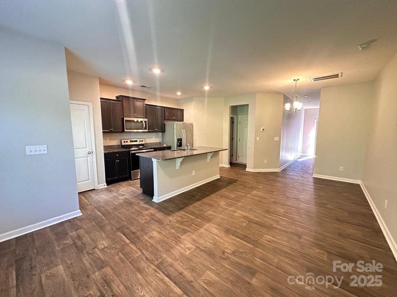 Property image 4 of 6029 Guildford Hill Lane in Guildford Townhomes, Charlotte, NC 28215